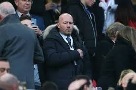 The former newcastle united captain alan shearer has hailed the appointment of rafael benítez as manager to replace steve mcclaren. Shearer Names One Man United Player In Premier League Team Of 2020