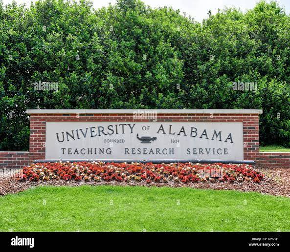 University of Alabama campus entrance sign in Tuscaloosa Alabama, USA Stock Photo - Alamy