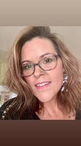 Selena Stallings's Instagram, Twitter & Facebook