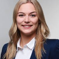 Linda Orth's Instagram, Twitter & Facebook