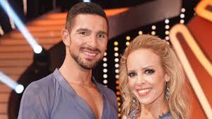 Erst wenn der mensch, den man liebt, nicht mehr da ist, merkt man, wie sehr er einem fehlt. Vor Hochzeit Vorubergehendes Liebes Aus Bei Benjamin Piwko Promiflash De