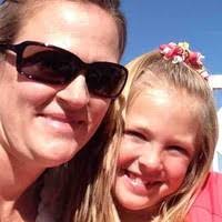 Amber Arens's Instagram, Twitter & Facebook