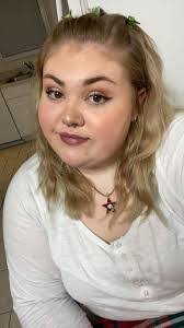 Maria Randolph's Instagram, Twitter & Facebook