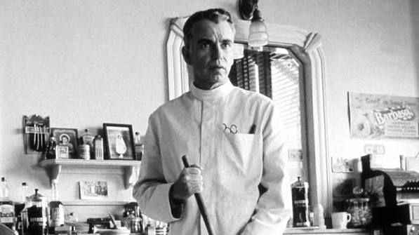 The Man Who Wasn't There (2001) | MUBI