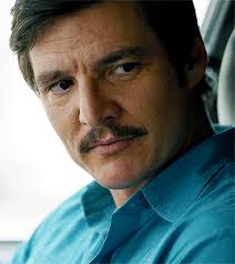 👀 Pedro Pascal'ın Göz Tarama Hareketi™: Javier Peña Versiyonu :  r/Pedro_Pascal