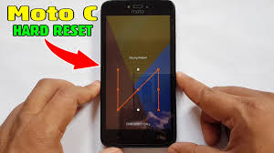 First off, make sure that you have enough battery life on your phone to start the factory reset procedure. EÉ´á´›á´‡Ê€tá´‡á´„ÊœpÊ€á´ á´„á´á´ Moto C Hard Reset Pattern Unlock Moto Xt1750 Xt1754 Xt1755 Xt1756 Factory Reset Https Youtu Be Jrpuqv70kvi Facebook