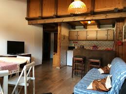 Villetta vallesinella is a property situated in madonna di campiglio near madonna di campiglio ski resort. Meneghini Mansarda Centrale 022143 At 642996 Appartamenti In Madonna Di Campiglio