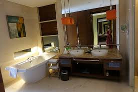 Главная/i met sarah in the bathroom. Not Much Privacy In Toilet With Transparent Door D Picture Of Hj International Hotel Dongguan Tripadvisor