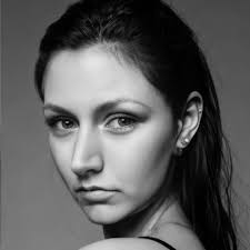 Hollywood actress Jennifer Aniston was pelted with black oil