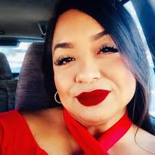 Se vende ropa nueva y de segunda en casa de doña Olga Aguilar. Diferentes  tallas y precios🤑.