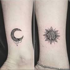50 Sonne Und Mond Tattoos Ideen Fur Paare 2018 Neu Tatto Designs 2018 Mond Tattoos Bff Tattoos Tattoos