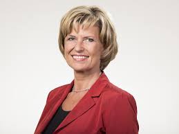 Nils glagau (42) packte als sohn des unternehmensgründers dr. Die Hohle Der Lowen 2021 Wie Reich Sind Die Lowen Wirklich