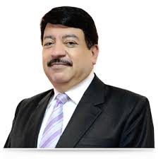 File:Dr. José Adolfo Reyes Calderón.png