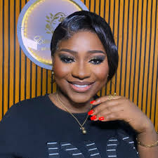 If I send you this “I'm trying 😭” Movie 🎥: Straw