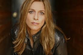 Gina Tuttle's Instagram, Twitter & Facebook