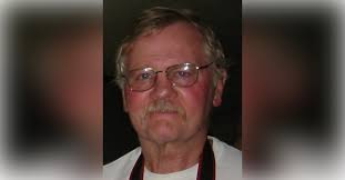 Obituary information for Tom