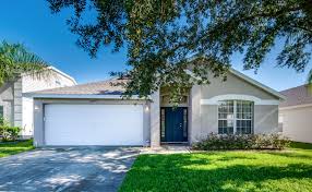 Home For Sale In Colonial Woods 3 Bed 2 Bath Listing Price 255 000 Move In Ready Open And Bright Floor Waterfront Property Real Estate Services Property