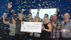 If you are looking for lotto max winning numbers you have come to the right place. Quebec Couple Pick Up 60 Million Cheque After Big Lotto Max Win Citynews Toronto
