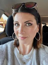 My mood right now, from an alley find to a salon