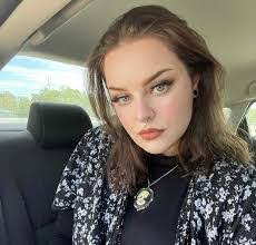 Chanelle Martin's Instagram, Twitter & Facebook