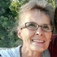 Lorrie Dunlap's Instagram, Twitter & Facebook