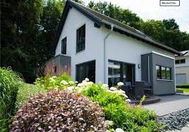 Das haus wurde 1933 auf einem eigentumsgrundstück errichtet und befindet sich in einer top lage von osnabrück. Haus Kaufen Ammersbek Hauser Kaufen In Ammersbek Bei Immobilien De