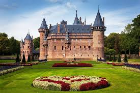 Europe S Most Beautiful Castles Loveexploring Com It was a clear contrast with the white of the morning fog. europe s most beautiful castles
