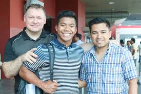 For years, whenever jordan windle was diving, he would look down and out at the stands for his dad. Jordan Pisey Windle Splashes Through The Kingdom Khmer Times