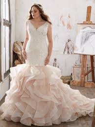 Check spelling or type a new query. Brautkleid Trends Fur 2019 Neue Marken Neue Styles Bella Figura