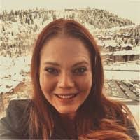 Elisa Hall's Instagram, Twitter & Facebook