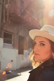 Lindsey Harper's Instagram, Twitter & Facebook