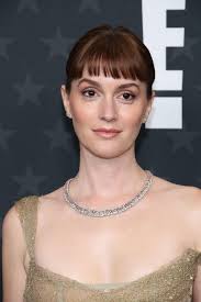 Si Leighton Meester at Adam Brody, parehong naka-Dior sa ika-30 taunang  Critics Choice Awards : r/whatthefrockk