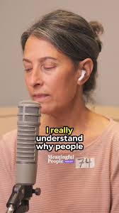 Rachel Messick's Instagram, Twitter & Facebook