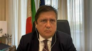 Pierpaolo sileri ( i̇talyanca telaffuz: Scuola In Presenza Sileri Saremo Pronti Per Fine Agosto