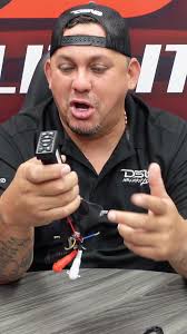 How to Connect Remote Wire Ds18 V2hlv2 to Speakers