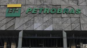 Petrobras anuncia abertura de concurso público com 1.400 vagas e salário de R$ 12 mil