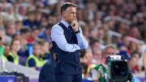 Elliott sue, tiliouine helen, o'dell felicity. Neville Muss Gehen England Wechselt Vor Der Heim Em Den Trainer Kicker