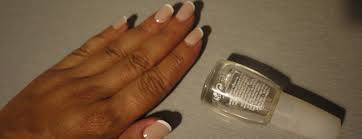 Arborer une manucure impeccable est impossible si on a les ongles cassants, striés ou mous. Ongles Mous Et Cassants Comment Y Remedier