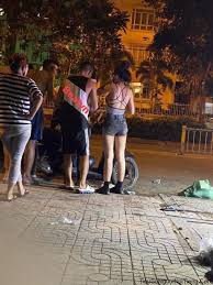 Ông đến nhiều nơi để thuyết giảng, tranh luận, và thuyết phục được nhiều người, mặc dù những nhà lãnh đạo giáo hội đã bác bỏ và cấm truyền bá giáo lý ấy. Tiá»ƒu Sá»­ Ngan 98 Hot Girl Ngá»±c Khá»§ng Nhiá»u Scandal Thá»‹ Phi Nháº¥t Showbiz