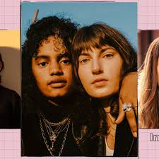 Is TikTok's eyelash glue bangs trend actually safe? The 411