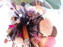What can i use to clean my makeup brushes. How To Clean Liquid And Cream Makeup From Your Brushes Effectively And Hassle Free