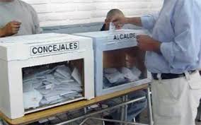 Para el distrito 8 de #quintanaroo van 6 pelados que en su casa los conocen, y si alguien sí díganle que se hubieran cambiado de nombre antes de hacer el ridículo. Tzr7enmfxpfy M