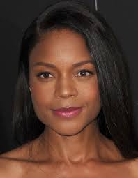 Podający się za przemytników policjanci z miami, sonny crockett i ricardo tubbs, podejmują niebezpieczną próbę infiltracji struktur międzynarodowego kartelu narkotykowego. Naomie Harris Rotten Tomatoes
