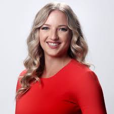 Hannah Gard's Instagram, Twitter & Facebook