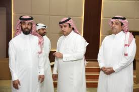 سعود بن عبد العزيز بن عبد الرحمن آل سعود ولد في الكويت بتاريخ 3 شوال 1319هـ/15 يناير 1902 وتوفي في 6 ذو الحجة 1388هـ/23 فبراير 1969م، ملك المملكة العربية السعودية الثاني والحاكم الخامس عشر من أسرة آل سعود. ÙˆÙƒÙŠÙ„ Ø¬Ø§Ù…Ø¹Ø© Ø§Ù„Ø£Ù…ÙŠØ± Ø³Ø·Ø§Ù… Ø¨Ù† Ø¹Ø¨Ø¯ Ø§Ù„Ø¹Ø²ÙŠØ² ÙŠÙ‚Ù Ø¹Ù„Ù‰ Ø¬Ø§Ù‡Ø²ÙŠØ© Ù…Ø¨Ù†Ù‰ ÙƒÙ„ÙŠØ© Ø§Ù„Ø¹Ù„ÙˆÙ… ÙˆØ§Ù„Ø¯Ø±Ø§Ø³Ø§Øª Ø§Ù„Ø¥Ù†Ø³Ø§Ù†ÙŠØ© Ø¨Ù†Ø§Øª Ø¨Ø§Ù„Ø®Ø±Ø¬ Ø¬Ø§Ù…Ø¹Ø© Ø§Ù„Ø£Ù…ÙŠØ± Ø³Ø·Ø§Ù… Ø¨Ù† Ø¹Ø¨Ø¯ Ø§Ù„Ø¹Ø²ÙŠØ²