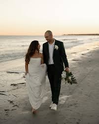 ❤️! 📸@aus10mar10 Venue @westinhhi Planning & DJ @firstcityevents H/MU  @heavenlyspahhi #visithiltonhead #hiltonheadisland #hiltonheadwedding  #hiltonheadislandsc🌴 #hiltonheadislanddj #hiltonheadislandeventplanner  #hiltonheadislandweddingplanner ...