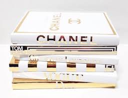 Prime members enjoy free delivery and exclusive access to music, movies, tv shows, original audio series, and kindle books. 6 Large Coffee Table Books Gold White The Little Book Of Chanel Christian Louboutin Christian Dior Vogu Coffee Table Books Home Accessories Book Decor