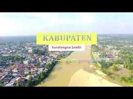 Kabupaten sarolangun memiliki beberapa potensi pariwisata yang umumnya adalah objek wisata alam, selain itu juga objek wisata ziarah, objek wisata minat khusus, objek wisata budaya dan objek wisata sejarah. Kabupaten Sarolangun Jambi Pemandangan Kota Pesona Sarolangun Jambi Youtube