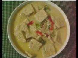 Kuah ikan kuning sendiri merupakan ikan tongkol atau mubara yang disiram dengan kuah berbumbu kunyit. Cara Membuat Sayur Tahu Tempe Kuah Pedas Yang Lezat Dan Praktis Youtube
