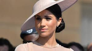 Amizade em crise? Meghan Markle estaria mirando para Victoria Beckham e  suspeitando dela